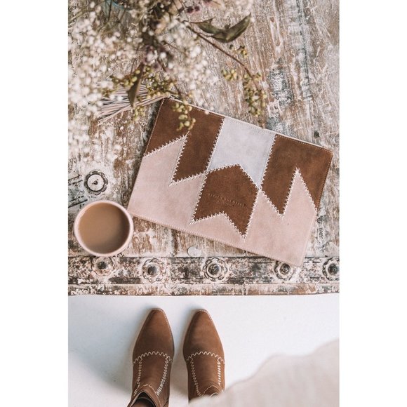 ๐SPELL & THE GYPSY๐ Zephyr Patchwork Clutch NWT - Picture 4 of 8